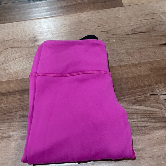 Reversible black and pink leggings - Picture 5 of 10